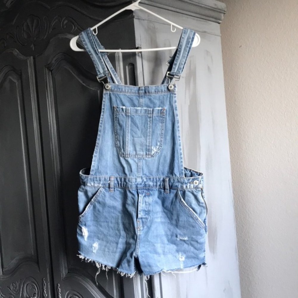 Zara Trafaluc Distressed Denim Overalls Shorts